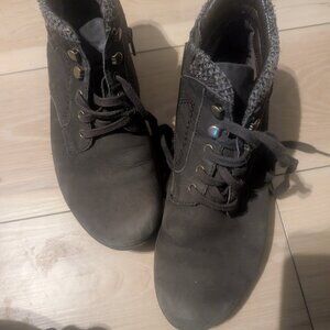 Brown ankle boots